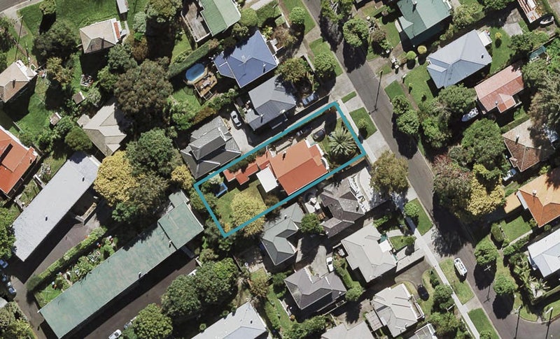 16 Vinter Terrace, Mount Albert, Auckland - Carousel 1