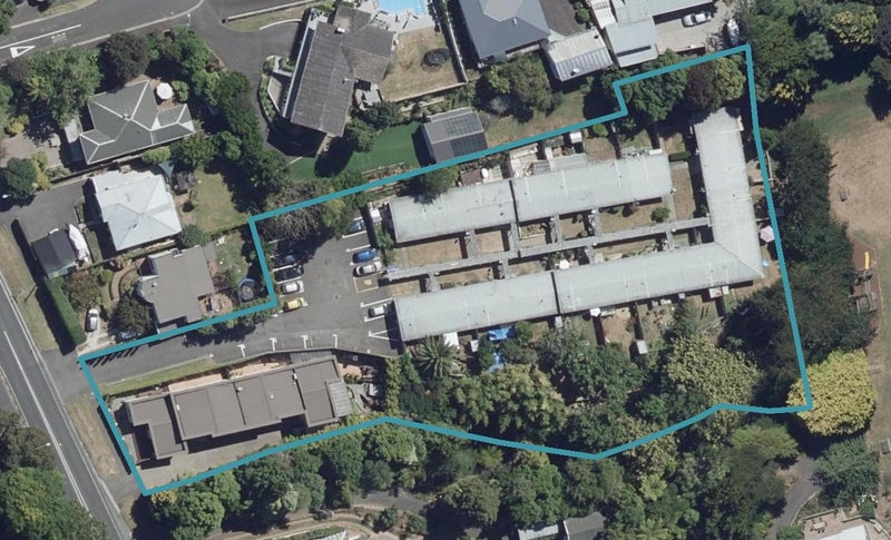9/100 River Road, Hamilton East, Hamilton - Carousel 1