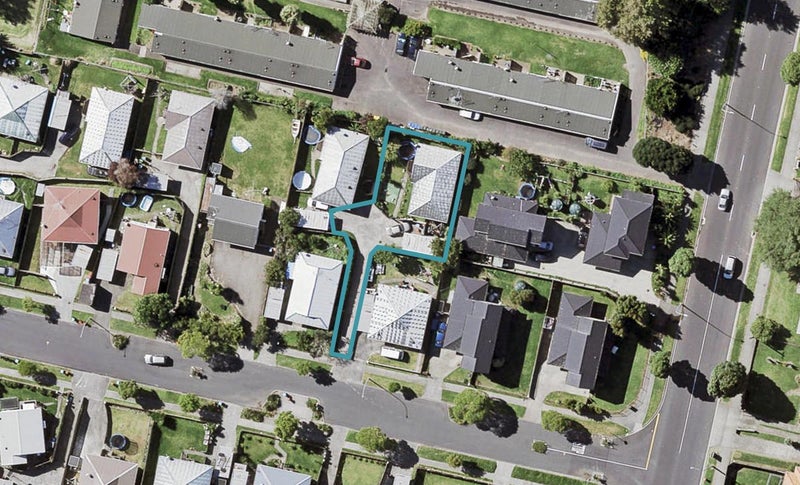 96C Maybury Street, Point England, Auckland - Carousel 1