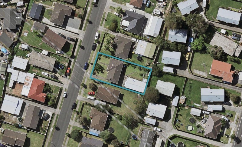 54 Zelda Avenue, Clover Park, Auckland - Carousel 1
