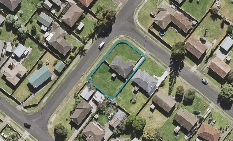 3 Chingford Close, Mangere, Auckland - Carousel 1