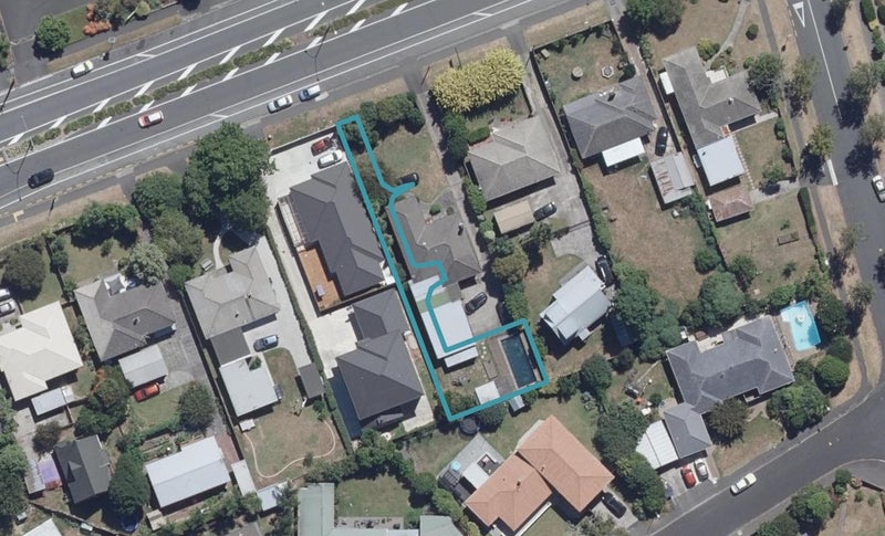 4/16 Morrinsville Road, Hillcrest, Hamilton - Carousel 1