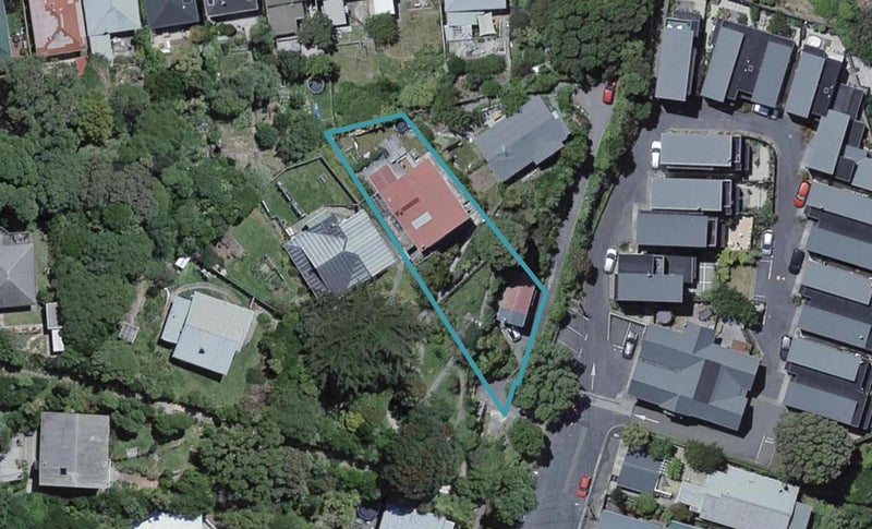 2 Severn Street, Island Bay, Wellington - Carousel 1