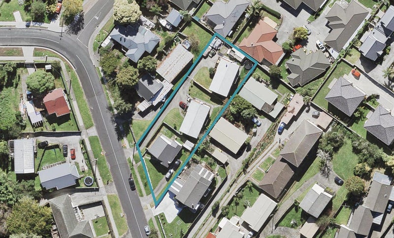 1/60 Clayburn Road, Glen Eden, Auckland - Carousel 1