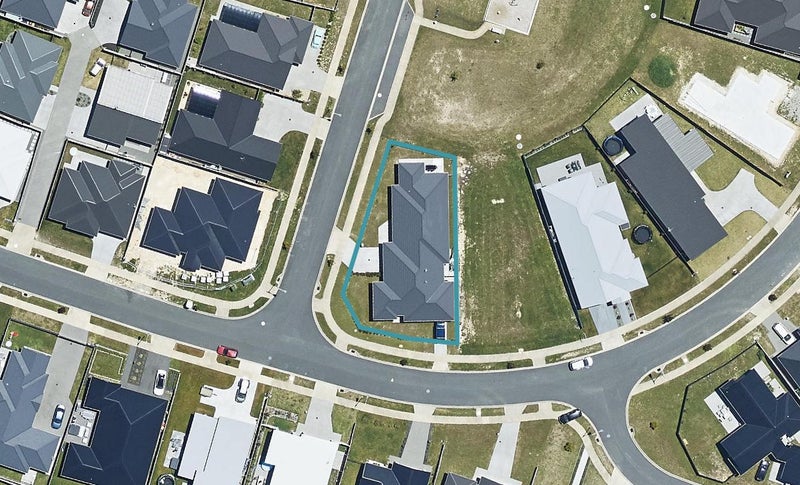 53 Puhirake Crescent, Pyes Pa, Tauranga - Carousel 1