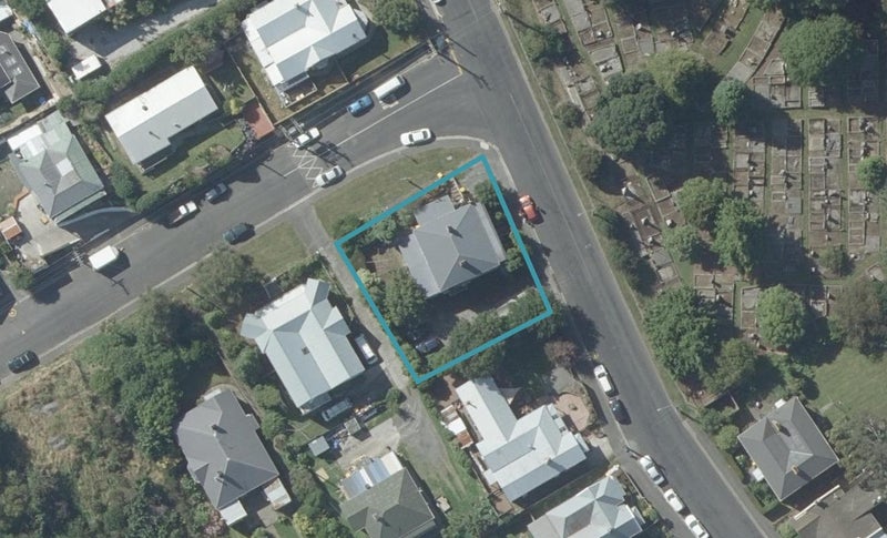 26 Eglinton Road, The Glen, Dunedin - Carousel 1