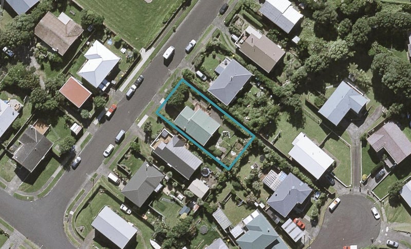 69 Marama Crescent, Spotswood, New Plymouth - Carousel 1