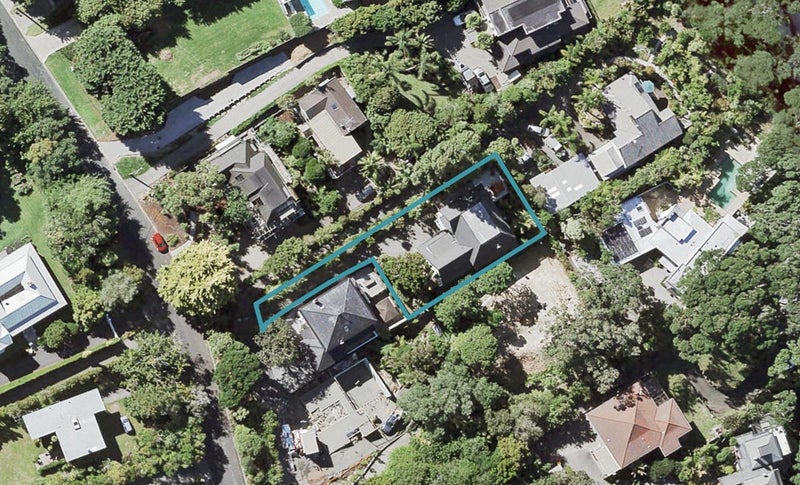 25 View Road, Campbells Bay, Auckland - Carousel 1