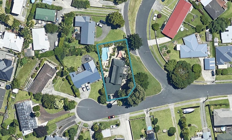 25 Lynwood Place, Brookfield, Tauranga - Carousel 1