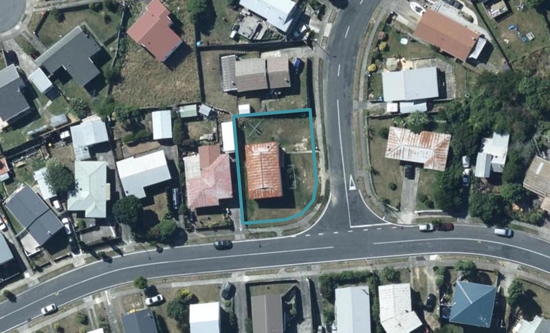 1 Sombrero View, Ascot Park, Porirua - Carousel 1