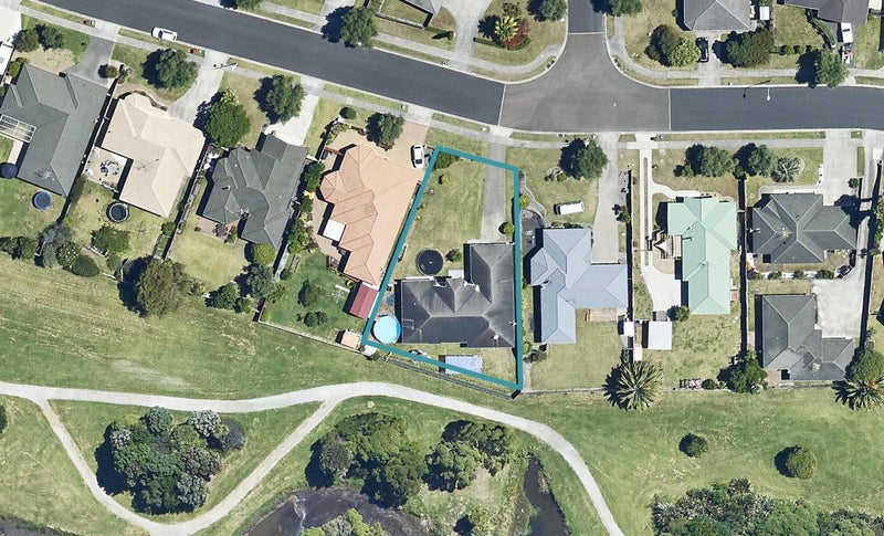 35 Corinth Grove, Papamoa Beach, Papamoa - Carousel 1