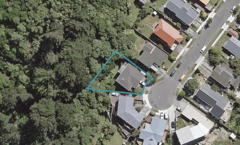 14 Chestnut Grove, Maungaraki, Lower Hutt - Carousel 1