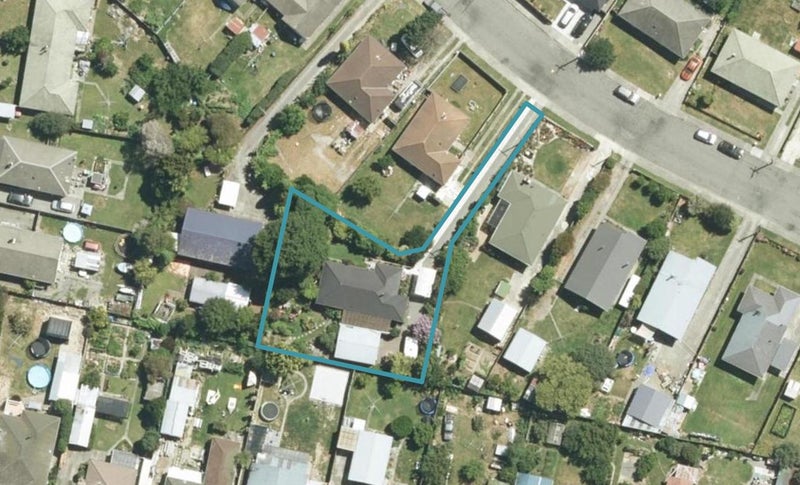 15 Henderson Street, Riversdale, Blenheim - Carousel 1