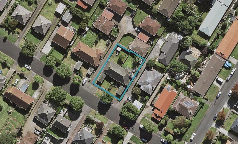 7 Moata Road, One Tree Hill, Auckland - Carousel 1