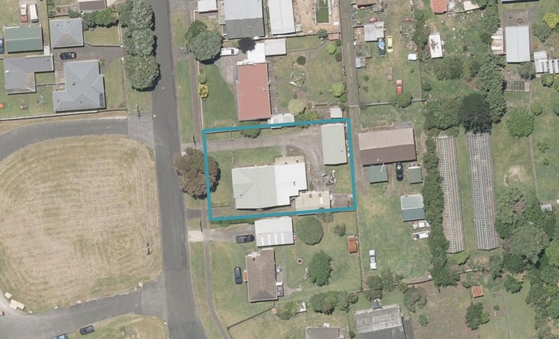 12 Prince Street, Gonville, Whanganui - Carousel 1