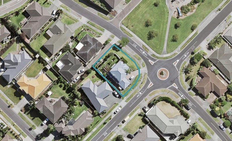 36 Highfields Terrace, Henderson, Auckland - Carousel 1