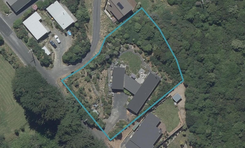 90 Tanner Road, Glenleith, Dunedin - Carousel 1