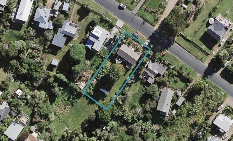48 Mako Street, Oneroa, Waiheke Island - Carousel 1