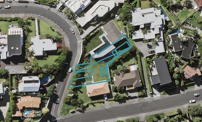 2/32 Karori Crescent, Orakei, Auckland - Carousel 1