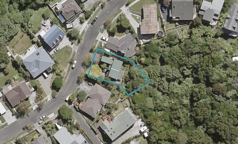 22 Stanhope Grove, Korokoro, Lower Hutt - Carousel 1