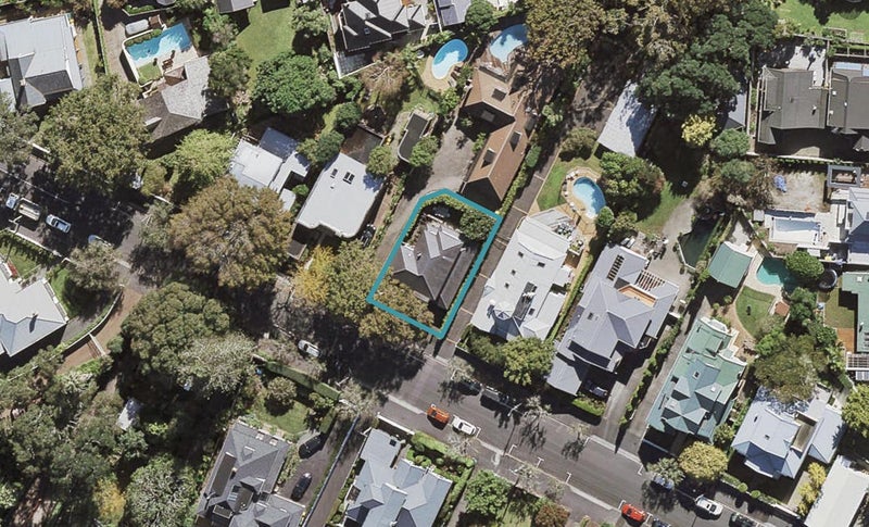 13A Clarence Road, Northcote Point, Auckland - Carousel 1
