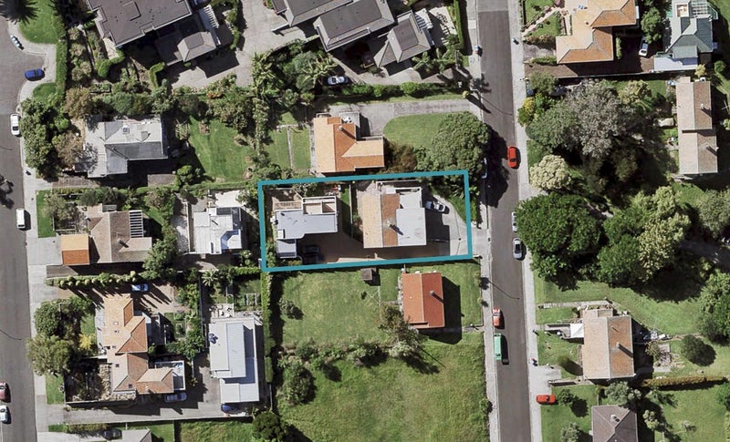 2/102 Rukutai Street, Orakei, Auckland - Carousel 1