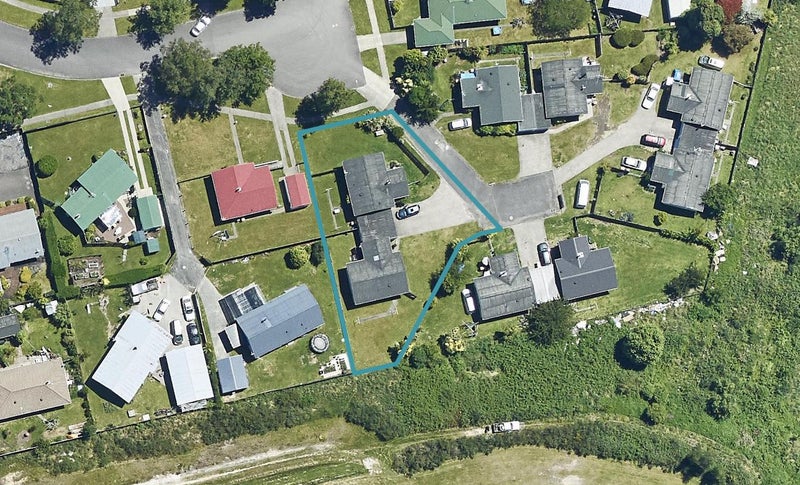 33G Matthew Place, Kawaha Point, Rotorua - Carousel 1
