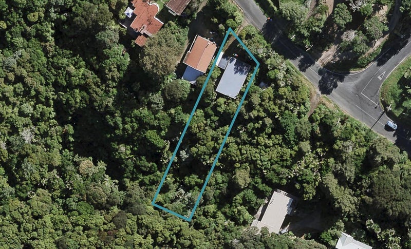 98 Queens Drive, Oneroa, Waiheke Island - Carousel 1