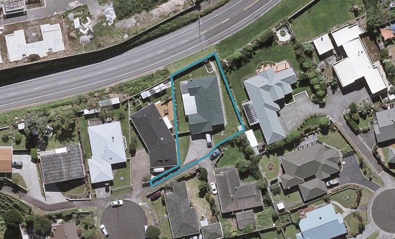 16B Bronte Place, Whalers Gate, New Plymouth - Carousel 1