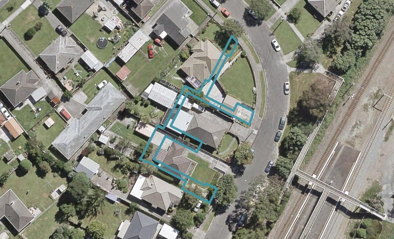 10/10 Rainey Grove, Taita, Lower Hutt - Carousel 1