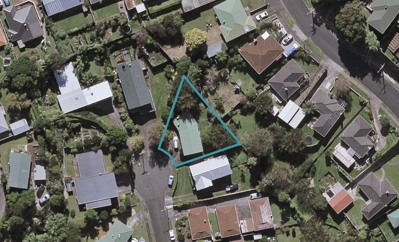8 Whitby Place, Westown, New Plymouth - Carousel 1