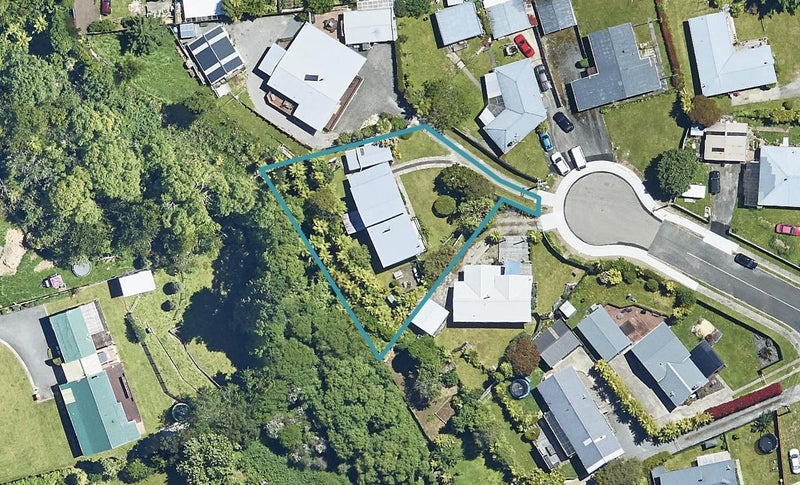 6 Paterson Grove, Pukehangi, Rotorua - Carousel 1