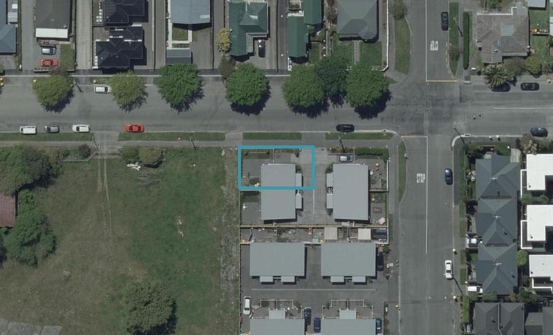 1/128 Canon Street, Edgeware, Christchurch - Carousel 1