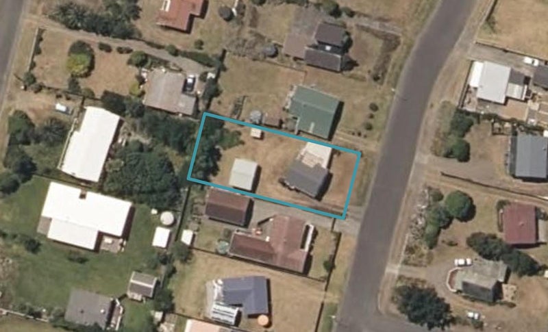 39 Park Avenue, Waitarere Beach, Levin - Carousel 1