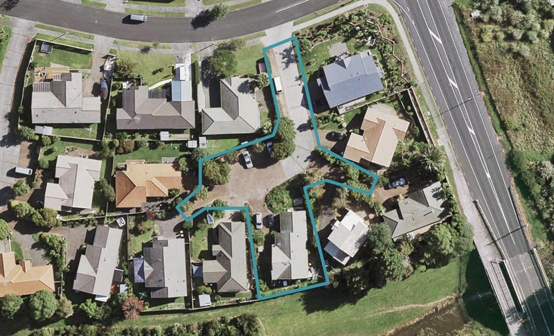 4 Sheriff Place, Randwick Park, Auckland - Carousel 1
