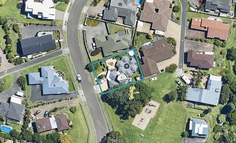 41 Hillcrest Road, Otumoetai, Tauranga - Carousel 1