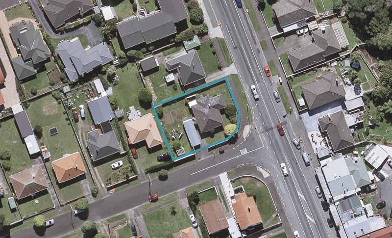 196 Coronation Avenue, Welbourn, New Plymouth - Carousel 1