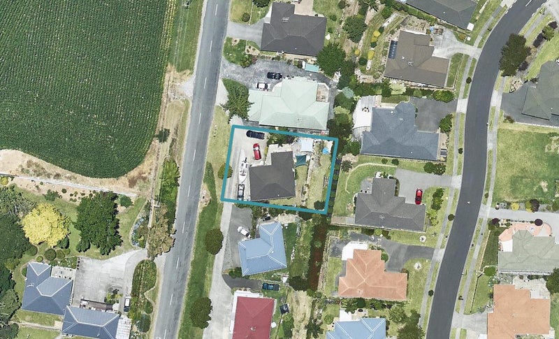 11 Waimapu Pa Road, Hairini, Tauranga - Carousel 1