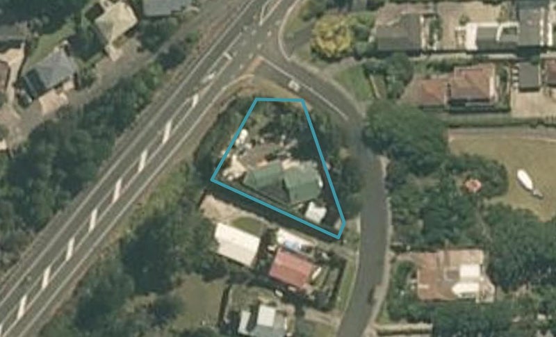 28 Ocean View Road, Hatfields Beach, Orewa - Carousel 1