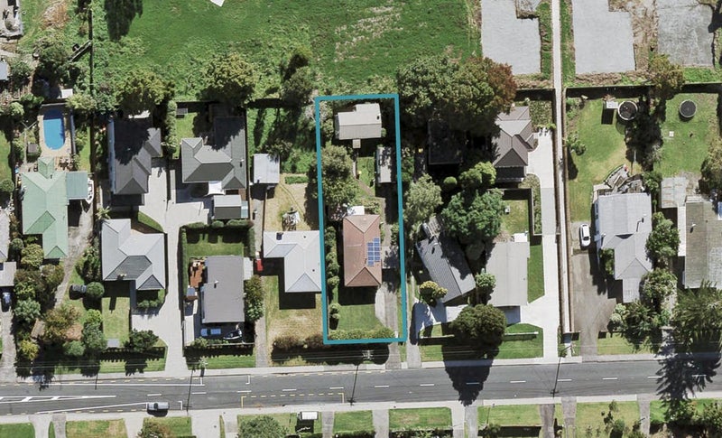 34 Waipani Road, Te Atatu Peninsula, Auckland - Carousel 1