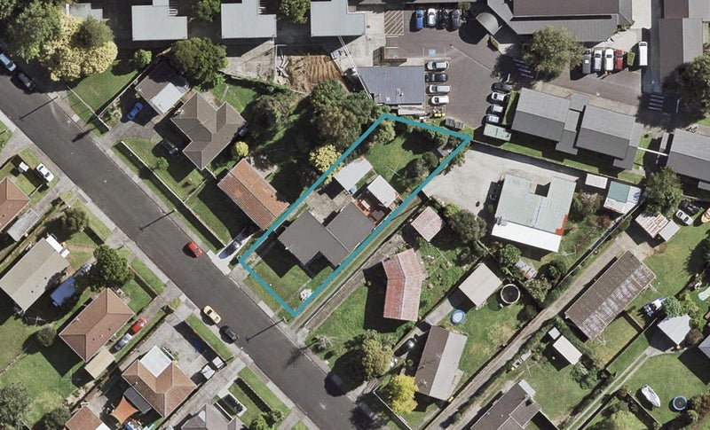 24 Ferguson Street, Manurewa East, Auckland - Carousel 1