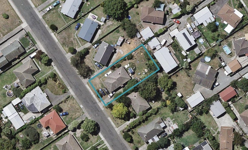 1234 Cunningham Crescent, Mayfair, Hastings - Carousel 1