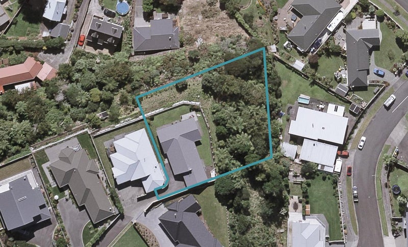 9C Manukaka Heights, Hurdon, New Plymouth - Carousel 1