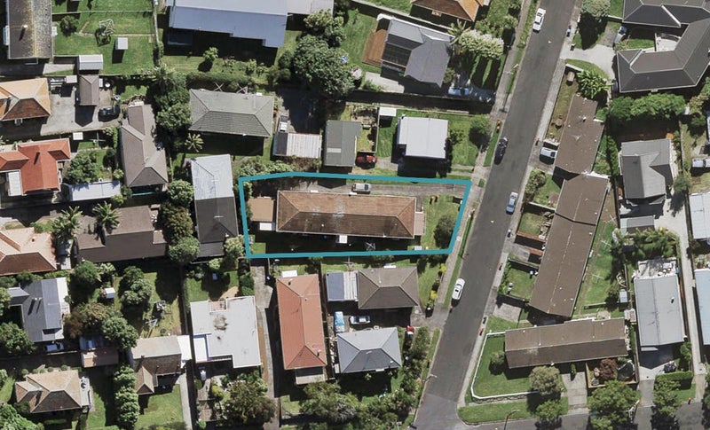 2/6 Wade Avenue, Onehunga, Auckland - Carousel 1