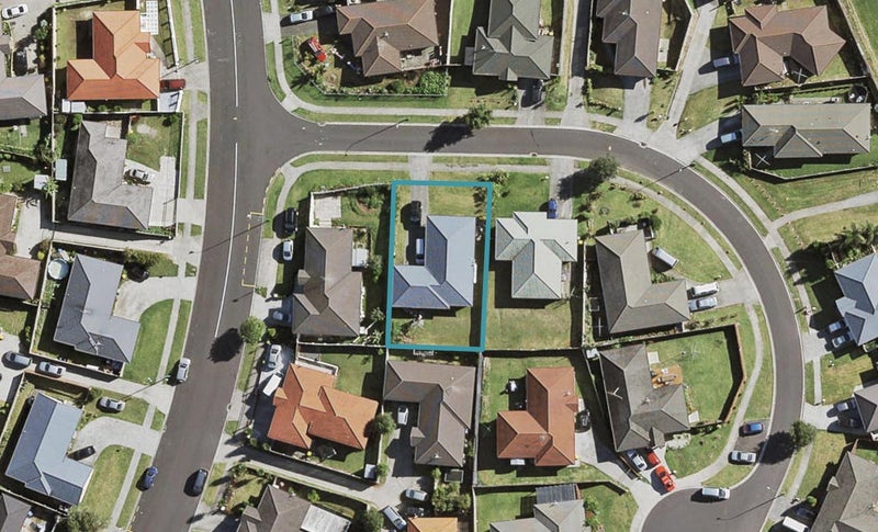 3 Carn Place, Weymouth, Auckland - Carousel 1