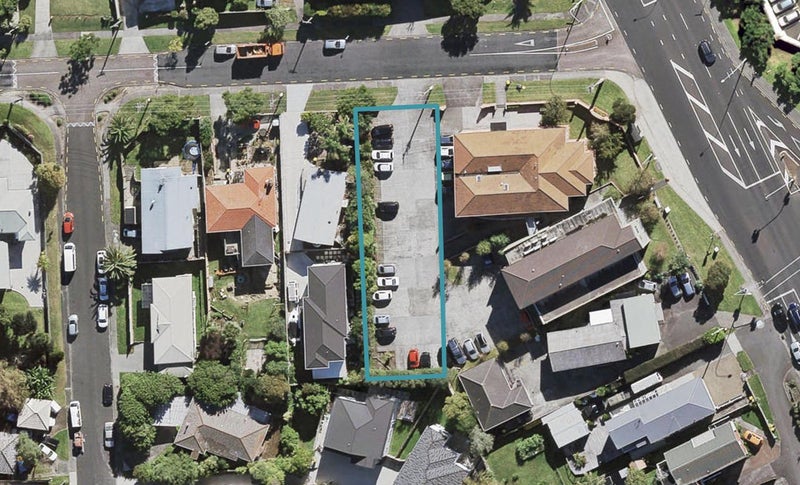 4 Peach Road, Glenfield, Auckland - Carousel 1
