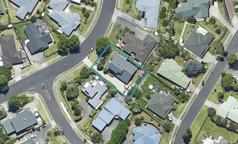 49 Village Park Drive, Welcome Bay, Tauranga - Carousel 1