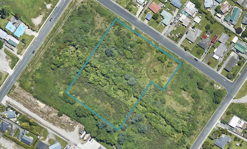 8 Panui Road, Koutu, Rotorua - Carousel 1