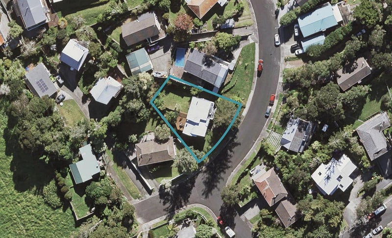 9 West Glade Crescent, Birkenhead, Auckland - Carousel 1