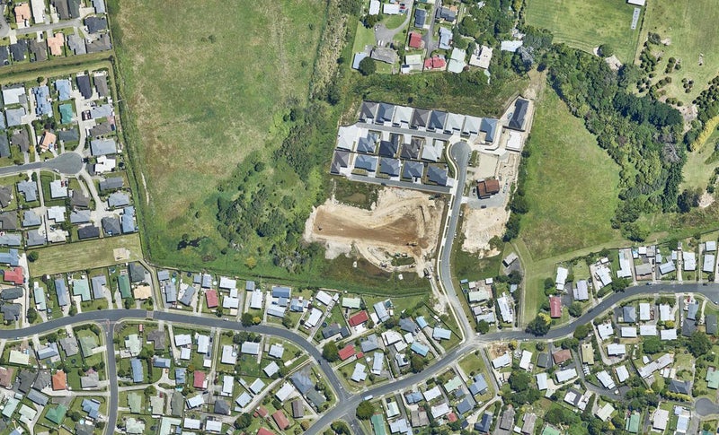20 Equine Way, Brookfield, Tauranga - Carousel 1